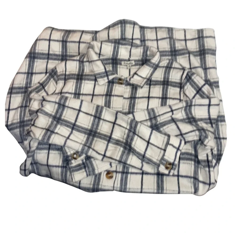 Camellia Plaid Button Down Shacket Women 1X Cream Navy Grid Shirt Jacket - Picture 3 of 8